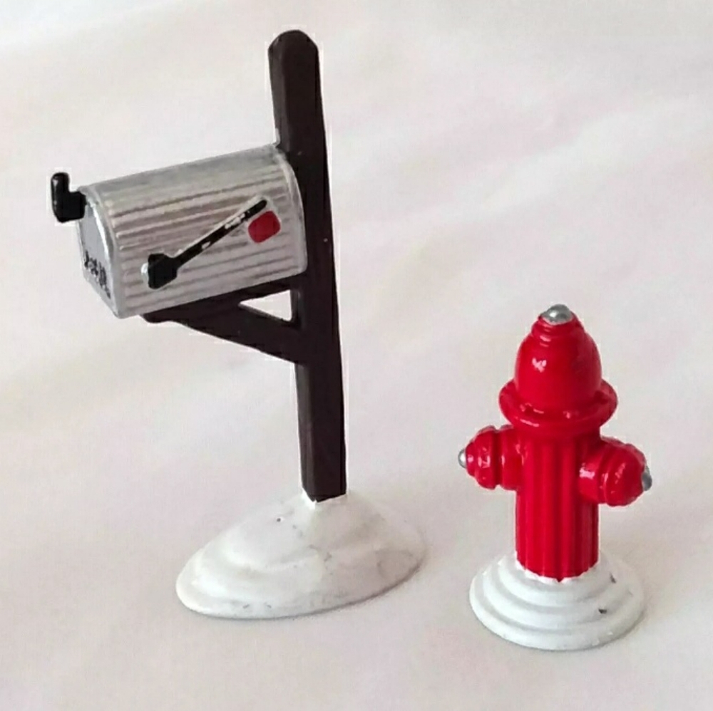 The Original Snow Village  "Fire Hydrant and Mailbox “ Set of 2  Department 56